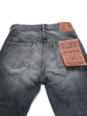 画像8: 【 FULLCOUNT（フルカウント） 】　【 13.75oz. 】 レギュラーストレートブラックジーンズ　[ Black Straight Denim "Dartford Splatter" ] [ Used Wash ]