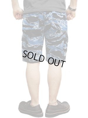 画像2: 【 BUZZ RICKSON'S（バズリクソンズ） 】 BLUE TIGER CAMO CARGO SHORTS [ BATTLE DRESS UNIFORM ] 再入荷！