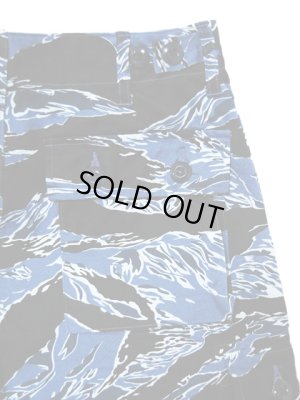 画像4: 【 BUZZ RICKSON'S（バズリクソンズ） 】 BLUE TIGER CAMO CARGO SHORTS [ BATTLE DRESS UNIFORM ] 再入荷！