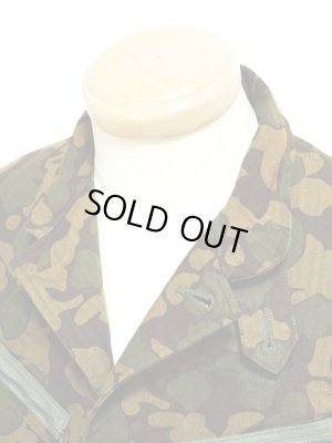 画像3: 【 SUGAR CANE×Mister Freedom（シュガーケン×ミスターフリーダム） 】 【 7.8oz. 】HBT EXPERIMENTAL CAMO EVAC JACKET [ SAIGON COWBOY ]