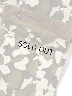 画像13: 【 SUGAR CANE×Mister Freedom（シュガーケン×ミスターフリーダム） 】 【 7.8oz. 】HBT EXPERIMENTAL CAMO EVAC JACKET [ SAIGON COWBOY ]