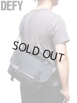 【 DEFY BAGS（デフィ） 】　Recon Mini Messenger bag　[ M35 Military Tarp ]