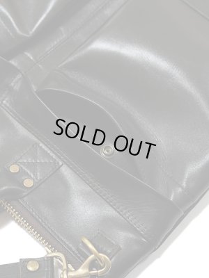 画像6: 【 Y'2 LEATHER（ワイツーレザー） 】 HORSE HIDE HELMET BAG [ VINTAGE HORSE LIGHT ] [ 馬革 ] [ BLACK ]