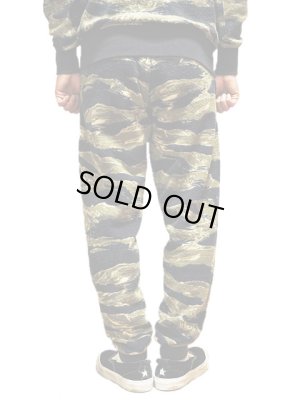 画像2: 【 BUZZ RICKSON'S（バズリクソンズ） 】　SWEAT PANTS　[ TIGER CAMOUFLAGE ]