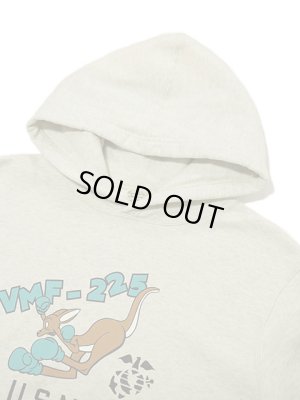 画像3: 【 BUZZ RICKSON'S（バズリクソンズ） 】 プルオーバースウェットパーカ HOODED PULL OVER SWEAT PARKA [ VMF-225 ] [ OATMEAL ]