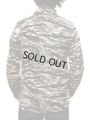 画像2: 【 JELADO（ジェラード） 】　 タイガーカモプリントネルシャツ　[ Mimic Shirt ]