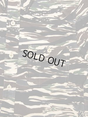 画像4: 【 JELADO（ジェラード） 】　 タイガーカモプリントネルシャツ　[ Mimic Shirt ]