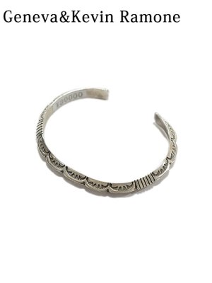 画像5: 【 Indian Jewelry（インディアン ジュエリー） 】 ナバホシルバーバングル [ Geneva & Kevin Ramone ( ジェネバ＆ケヴィンラモーン )]