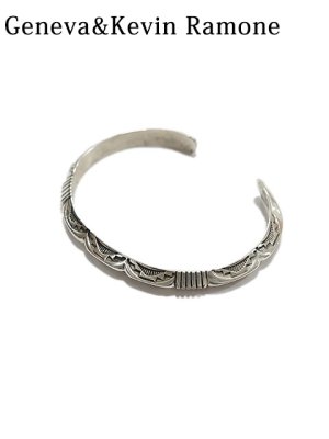 画像8: 【 Indian Jewelry（インディアン ジュエリー） 】 ナバホシルバーバングル [ Geneva & Kevin Ramone ( ジェネバ＆ケヴィンラモーン )]