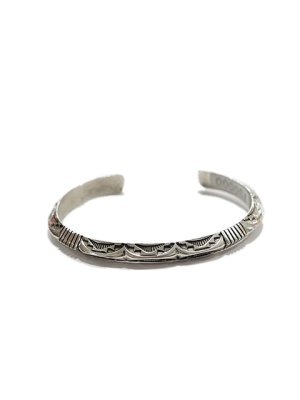 画像9: 【 Indian Jewelry（インディアン ジュエリー） 】 ナバホシルバーバングル [ Geneva & Kevin Ramone ( ジェネバ＆ケヴィンラモーン )]
