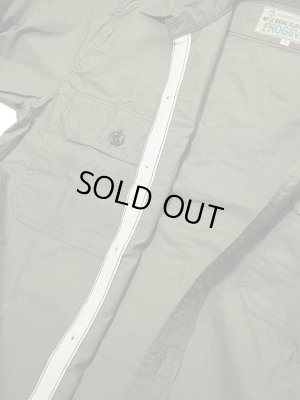 画像8: 【 SUGAR CANE×Mister Freedom（シュガーケン×ミスターフリーダム） 】　Khaki Cotton Broad Snipes Shirt　[ FROGSVILLE ] [ MFSC ]