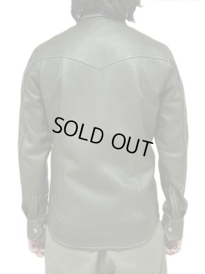 画像2: 【 限定モデル 】 【 Y'2 LEATHER（ワイツーレザー） 】  ステアオイルウエスタンシャツ [ 牛革 ]　[ Steer Oil Leather ] [ OLIVE ]