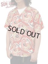 【 SUN SURF（サンサーフ） 】　半袖アロハシャツ　S/S HAWAIIAN SHIRT　[ PANIOLO COUNTRY ]　[ RED ]