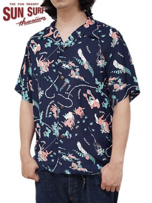 画像1: 【 SUN SURF（サンサーフ） 】　半袖アロハシャツ　S/S HAWAIIAN SHIRT　[ PANIOLA TOWN ]　[ NAVY ]