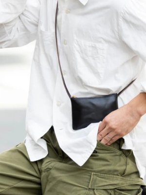 画像8: 【 ART BROWN（アートブラウン） 】　ミニショルダーバッグ [ HORWEEN CHROMEXCEL LEATHER ] [ BLACK ] 【 メール便可 】