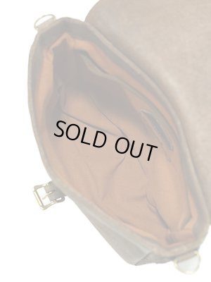 画像8: 【 vasco（ヴァスコ） 】　レザーポストマンショルダーバッグ [ Rough Out ] [ SMALL ] [ BROWN ]