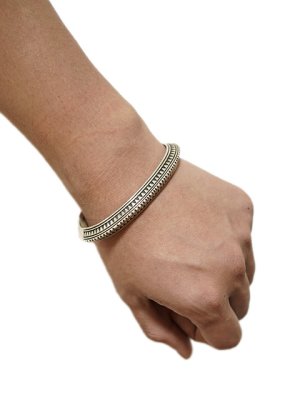 画像2: 【 Whlie Secatero（ワイリー セカテロ） 】ナバホシルバーバングル [ NAVAJO JEWELRY ] 【 メール便可 】