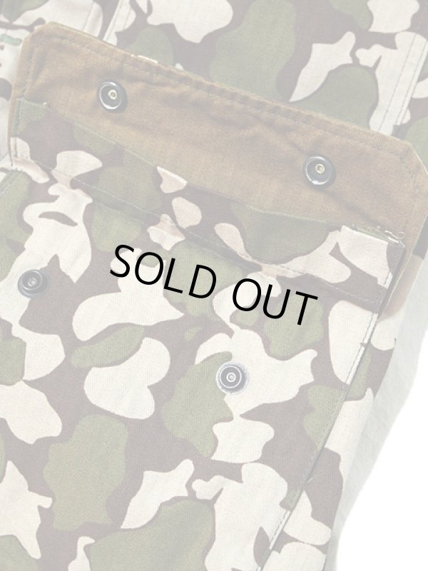 画像13: 【 SUGAR CANE×Mister Freedom（シュガーケン×ミスターフリーダム） 】 【 7.8oz. 】HBT EXPERIMENTAL CAMO EVAC JACKET [ SAIGON COWBOY ]