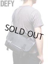 画像: 【 DEFY BAGS（デフィ） 】　Recon Mini Messenger bag　[ M35 Military Tarp ]