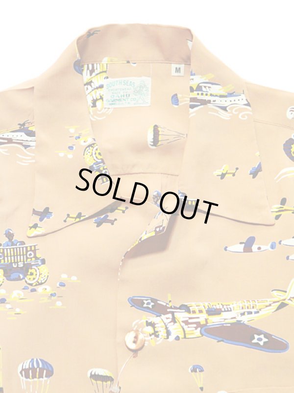 画像3: 【 SUN SURF SPECIAL EDITION（サンサーフスペシャルエディション） 】半袖アロハシャツ S/S  ALOHA SHIRT [ TURN INTO THE WAR ] 【 OAHU GARMENT CO. 】