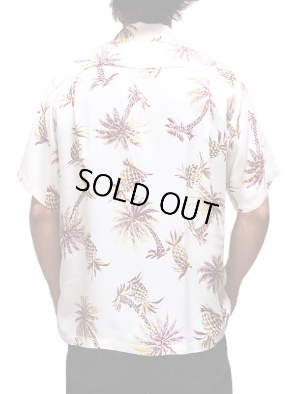 画像2: 【 SUN SURF（サンサーフ） 】　半袖アロハシャツ　S/S HAWAIIAN SHIRT　[ STUDDED WITH PALM TREE AND PINEAPPLE ]　[ OFF WHITE ]
