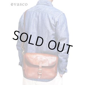 画像: 【 vasco（ヴァスコ） 】　レザーポストマンショルダーバッグ　[ SMALL ] [ CAMEL ]