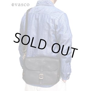 画像: 【 vasco（ヴァスコ） 】　レザーポストマンショルダーバッグ　[ SMALL ] [ BLACK ]