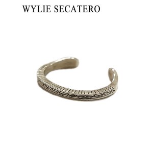 画像: 【 Whlie Secatero（ワイリー セカテロ） 】ナバホシルバーバングル [ NAVAJO JEWELRY ] 【 メール便可 】
