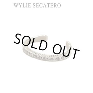 画像: 【 Whlie Secatero（ワイリー セカテロ） 】ナバホシルバーバングル [ NAVAJO JEWELRY ] 【 メール便可 】
