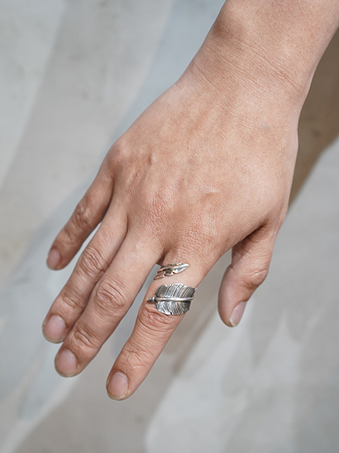 画像2: 【 ANNE VALENCIA　（アン・ヴァレンシア） 】 フェザーリング  [ Feather Ring ] [ SILVER ] [ FREE ] 【 メール便可 】