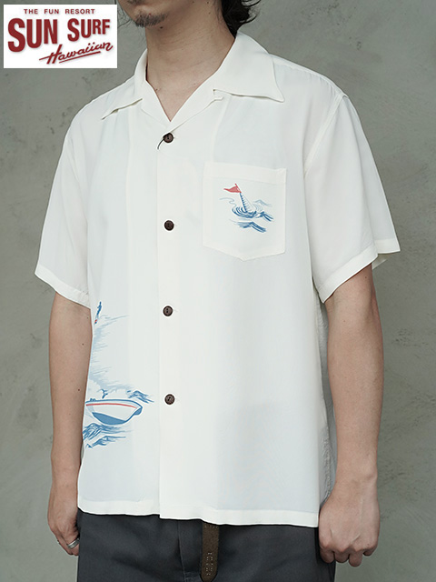 画像1: 【 SUN SURF（サンサーフ） 】　半袖アロハシャツ　S/S HAWAIIAN SHIRT　[ WATER SKIING ]　[ OFF WHITE ]