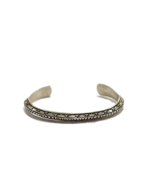 画像3: 【 Whlie Secatero（ワイリー セカテロ） 】ナバホシルバーバングル [ NAVAJO JEWELRY ] 【 メール便可 】